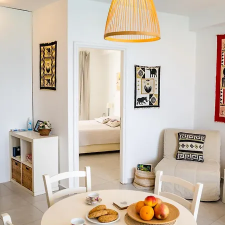 Mimis & Connie 1 Apartamento