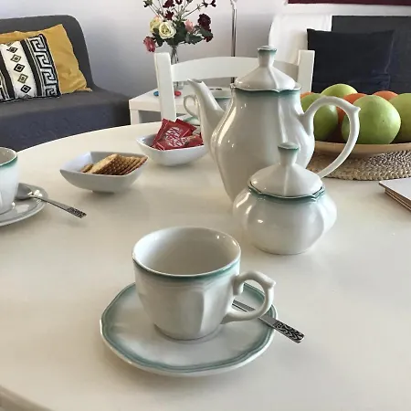 Mimis & Connie 1 카르파토스