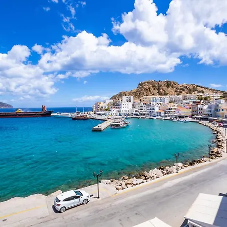 아파트 Mimis & Connie 1 *